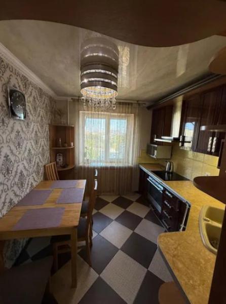 Продам 2-комнатную квартиру