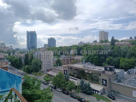 Продам 3-комнатную квартиру