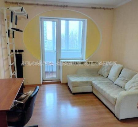 Продам 3-кімнатну квартиру