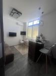 Продам 2-кімнатну квартиру в новобудові, 59 м², євроремонт