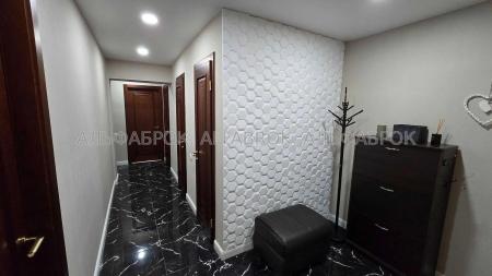 Продам 3-комнатную квартиру