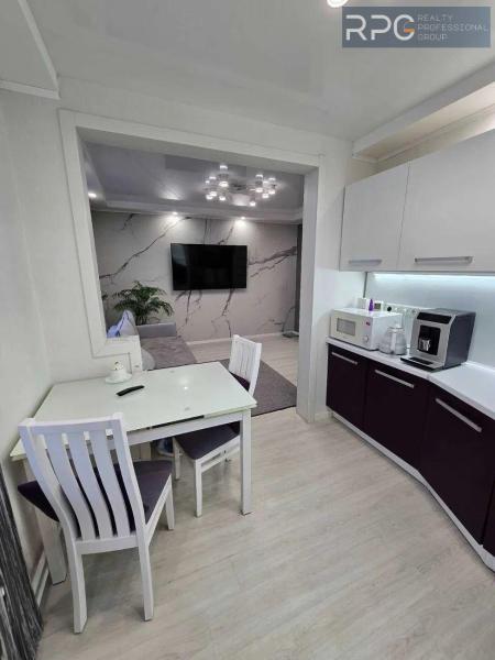 Продам 3-кімнатну квартиру