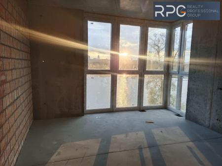 Продам 3-кімнатну квартиру, ЖК Русанівська Гавань