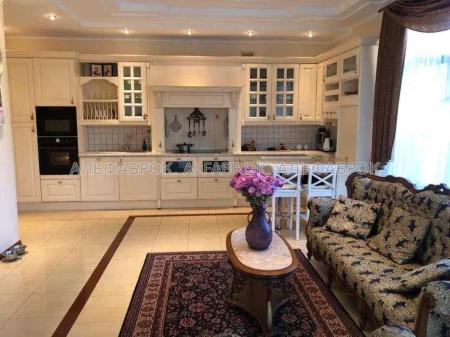 Продам 2-поверховий будинок, КГ «Zoloche»