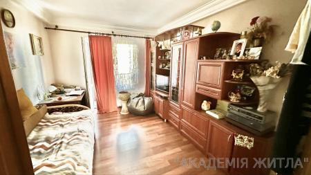 Продам 3-комнатную квартиру
