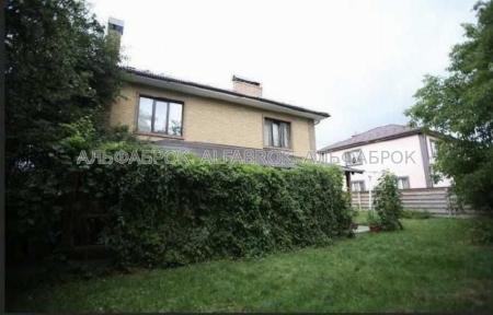 Продам 2-этажный дом