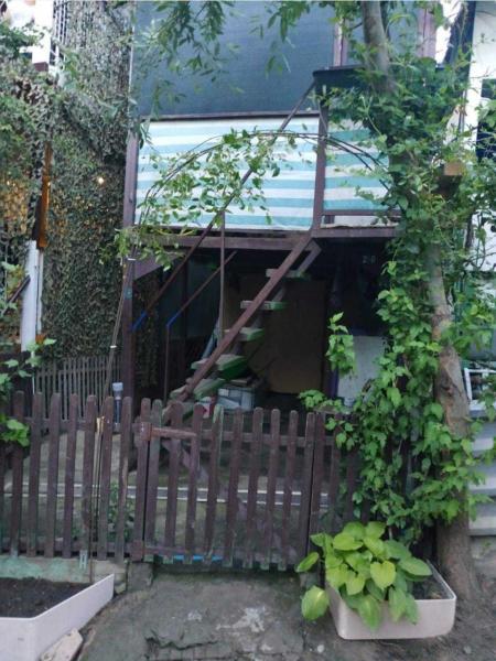 Продам 3-поверховий будинок