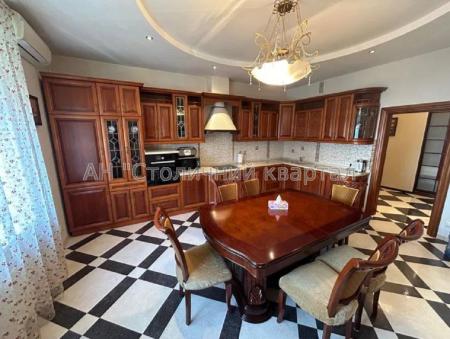 Продам 3-кімнатну квартиру