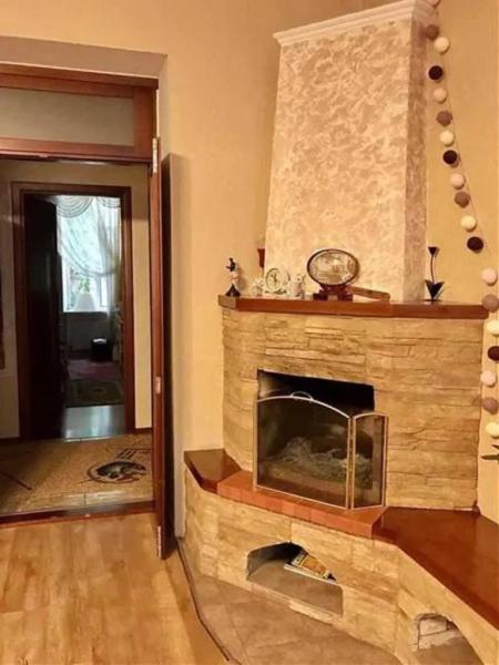 Продам 2-кімнатну квартиру