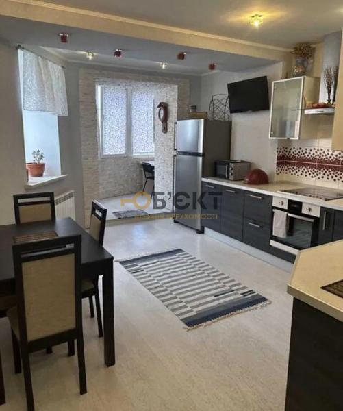 Продам 3-кімнатну квартиру, ЖК «Сонячний квартал»