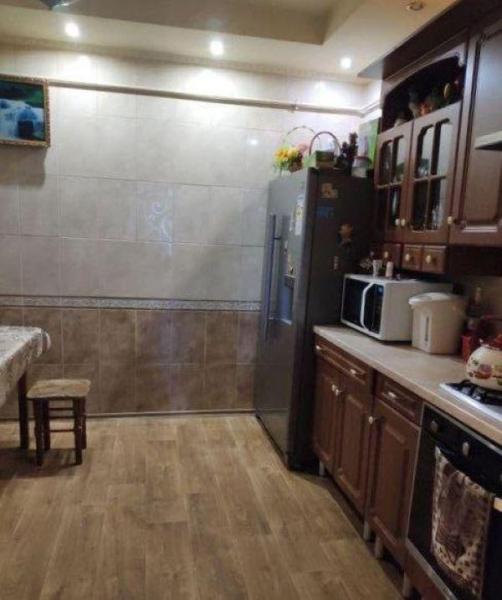 Продам 3-кімнатну квартиру