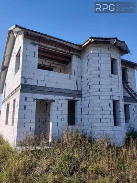 Продам 2-поверховий будинок