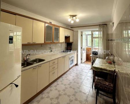 Продам 3-кімнатну квартиру