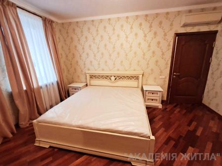 Сдам 4-комнатную квартиру