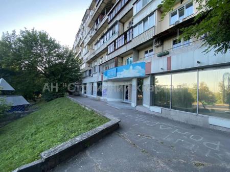 Продам торгівельне приміщення