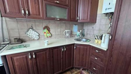 Продам 2-комнатную квартиру