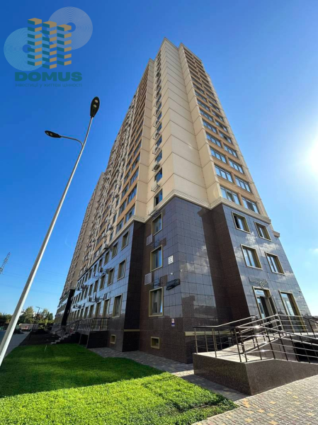 Продам 3-кімнатну квартиру, ЖК «53 Перлина»