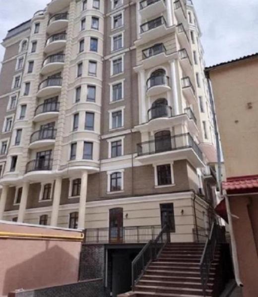 Продам 3-кімнатну квартиру в новобудові