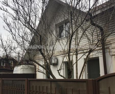 Продам 2-этажный дом