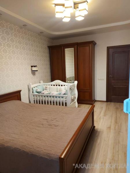 Продам 2-комнатную квартиру в новостройке, ЖК Династия