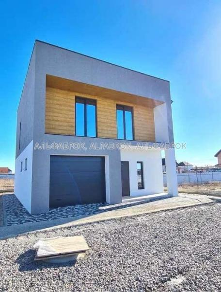 Продам 2-поверховий будинок