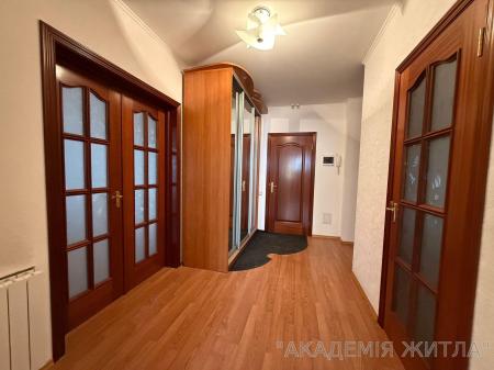 Продам 2-комнатную квартиру