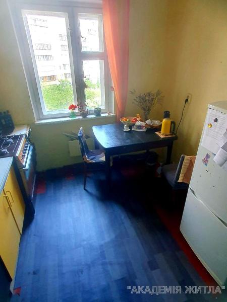 Продам 3-комнатную квартиру