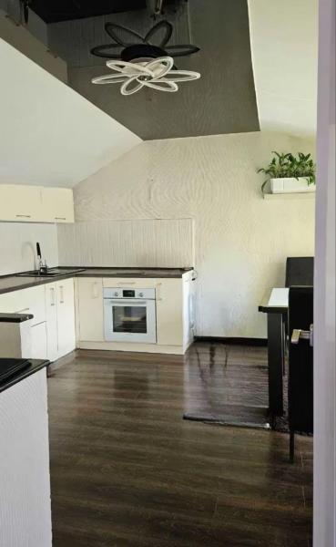 Продам 2-этажный таунхаус