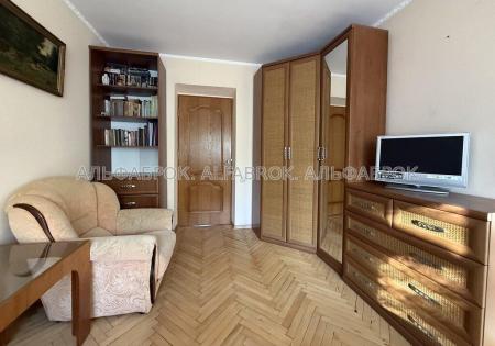 Продам 2-кімнатну квартиру
