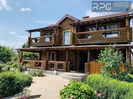 Продам 2-поверховий будинок