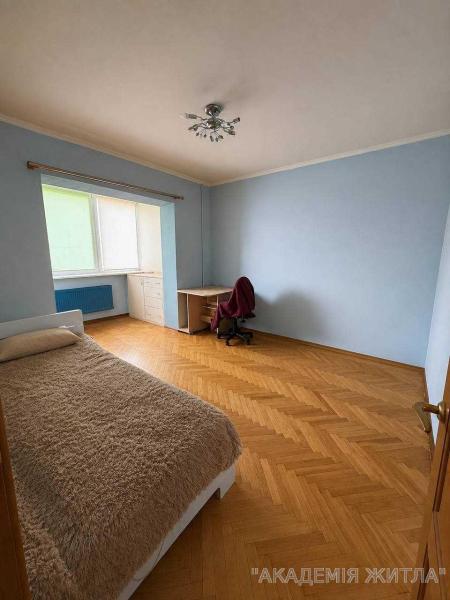Продам 2-комнатную квартиру
