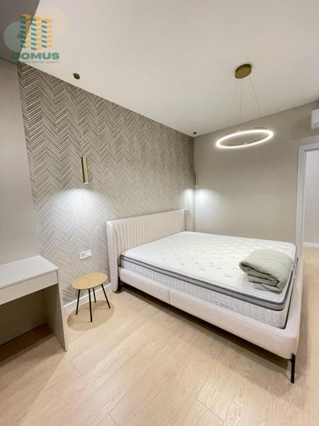 Продам 3-кімнатну квартиру, ЖК «П'ятдесят перша перлина»