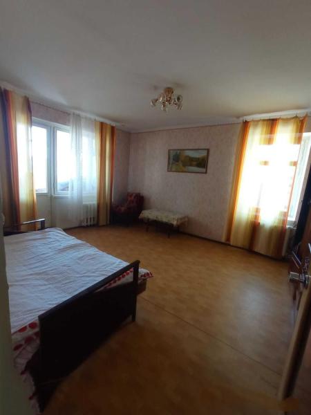 Продам 2-комнатную квартиру