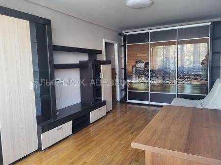 Продам 2-кімнатну квартиру