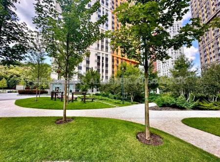 Продам 2-кімнатну квартиру, ЖК Svitlo Park