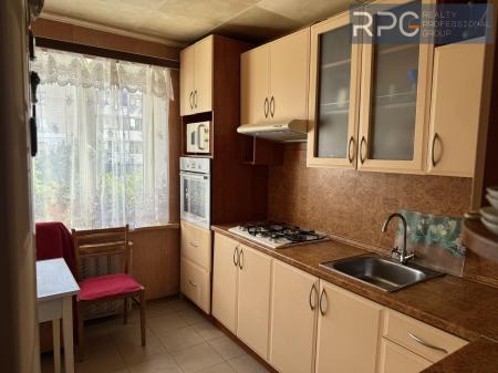 Продам 4-кімнатну квартиру