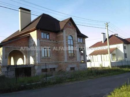 Продам 2-поверховий будинок
