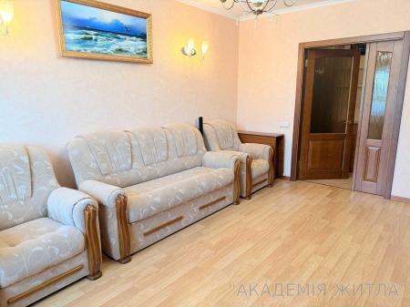 Продам 3-комнатную квартиру