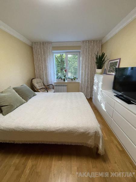 Продам 3-комнатную квартиру