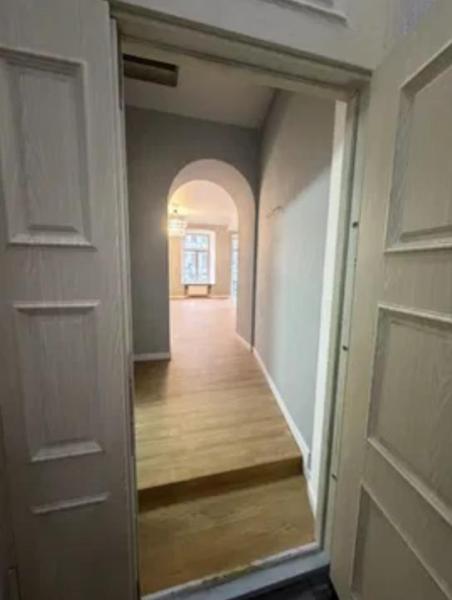 Продам 2-кімнатну квартиру