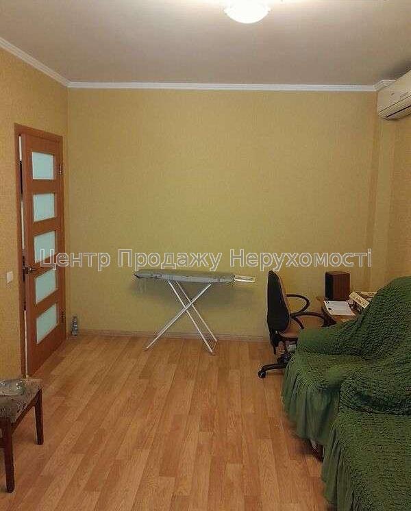 Фото Продам 3 к квартиру біля ст.м. Масельського15