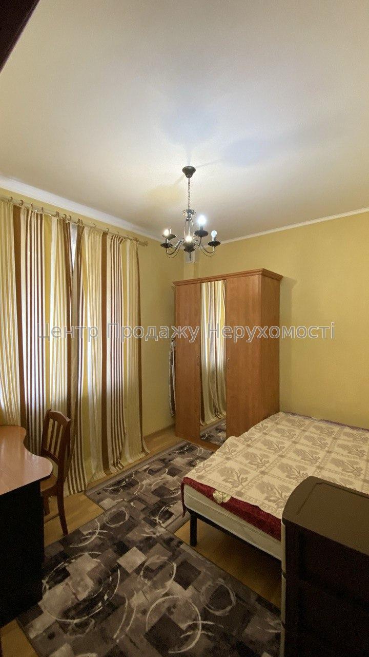 Фото Продам 3-к квартиру в центрі, вул.Алчевських10