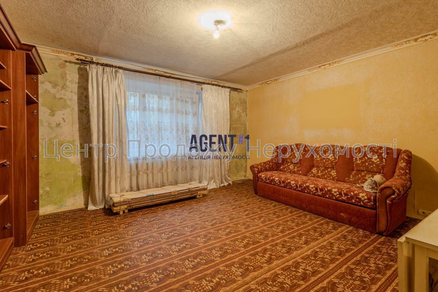 Фото Продам 1-кімнатну на Леся Курбаса, 9в2