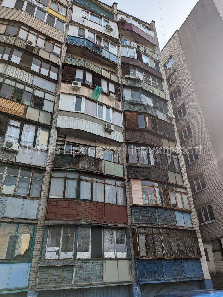 Фото Продам гостінку, 4 поверх, біля метро Чернігівська1