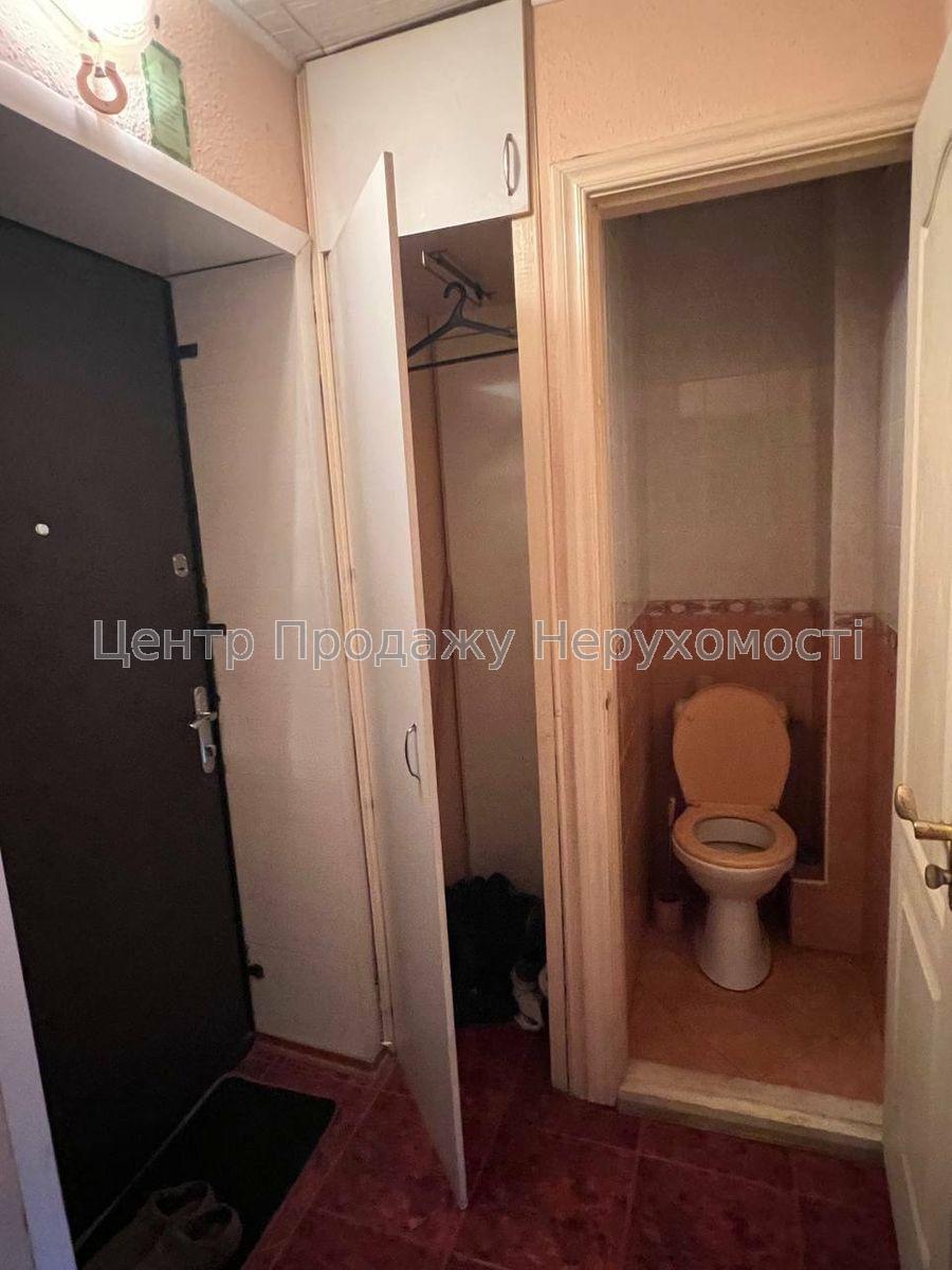 Фото Продам 1-кімнатну, середній поверх, біля метро IB19