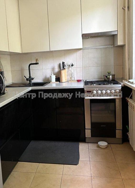 Фото Продам 2 к біля метро 23 Серпня А82