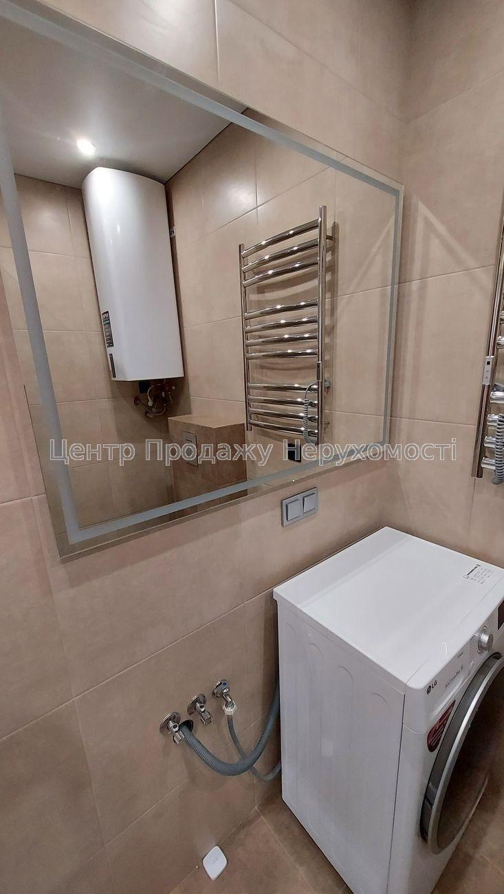 Фото Продаж квартири у Києві, 3 кімнати, 10/25 поверх, 80 м²22