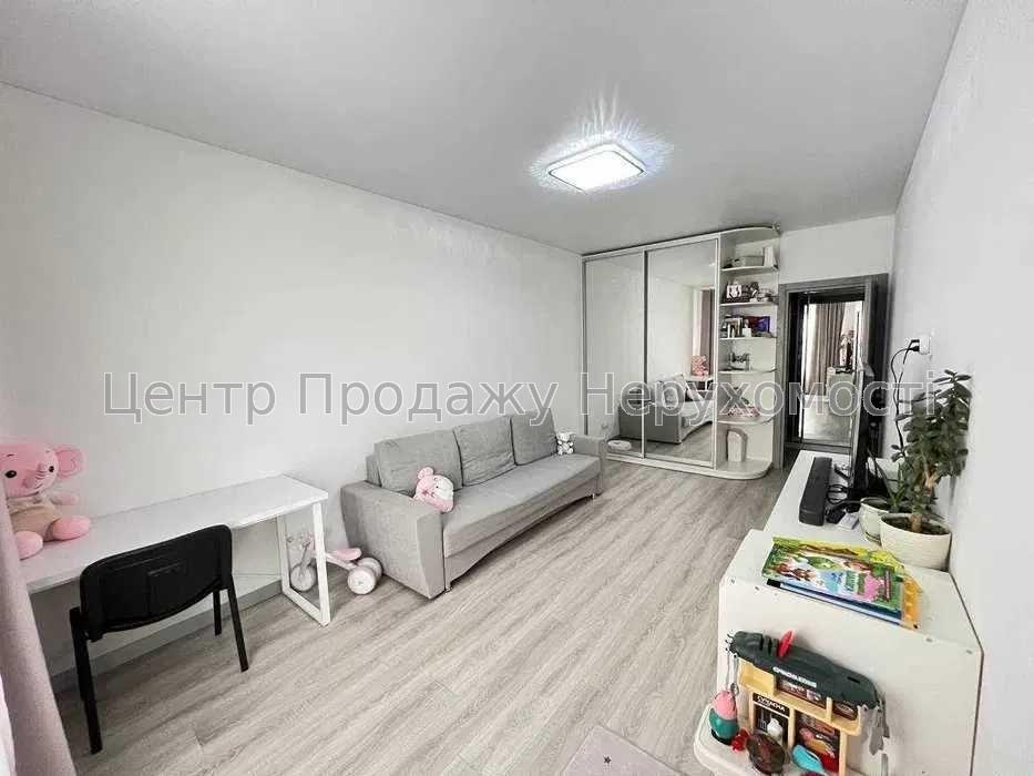 Фото Продаж 2-кімнатної квартири в ЖК 