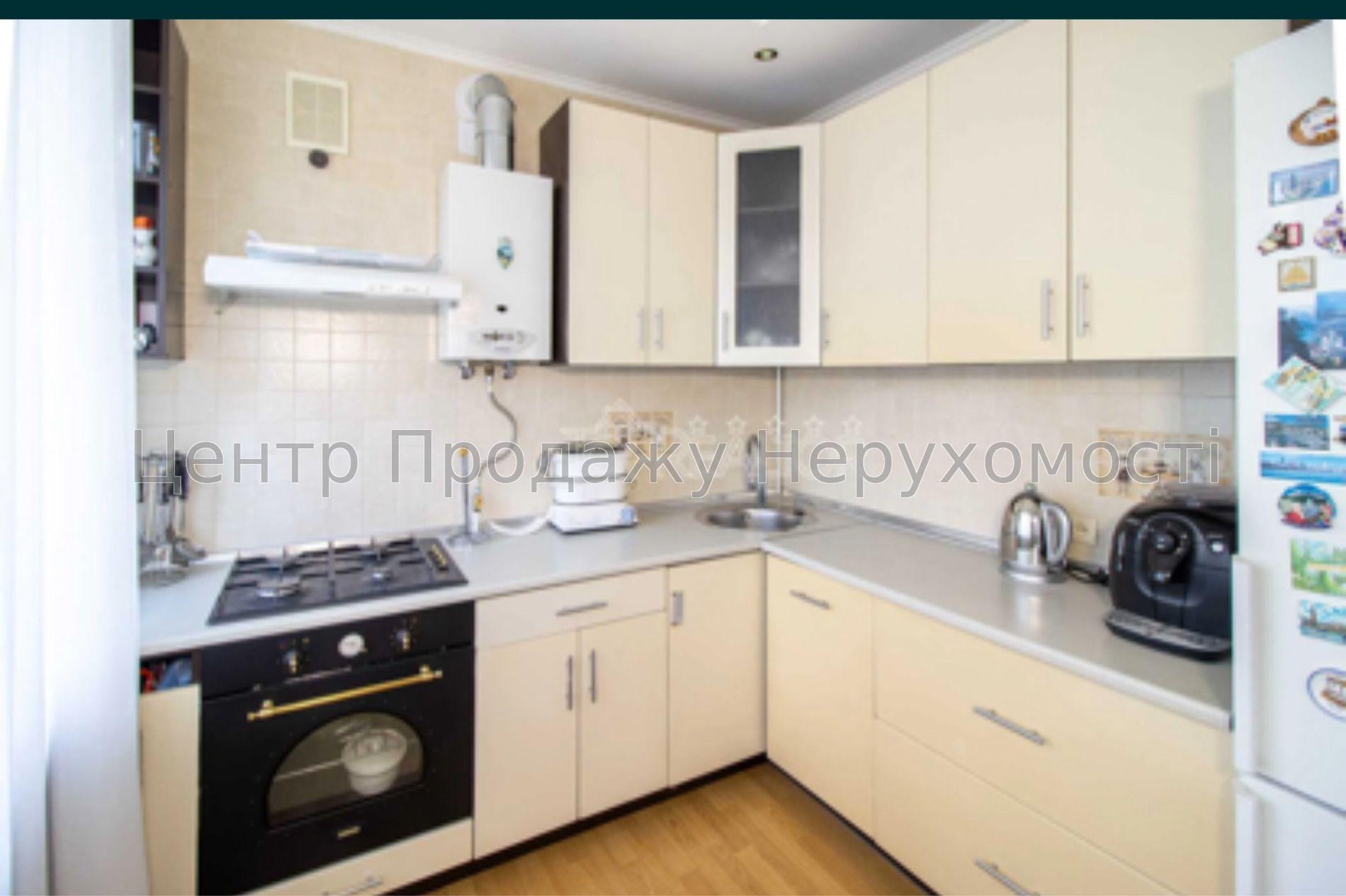 Фото Продам 2 комнатную квартиру 70 м2, Улица Искусств 7/9.3