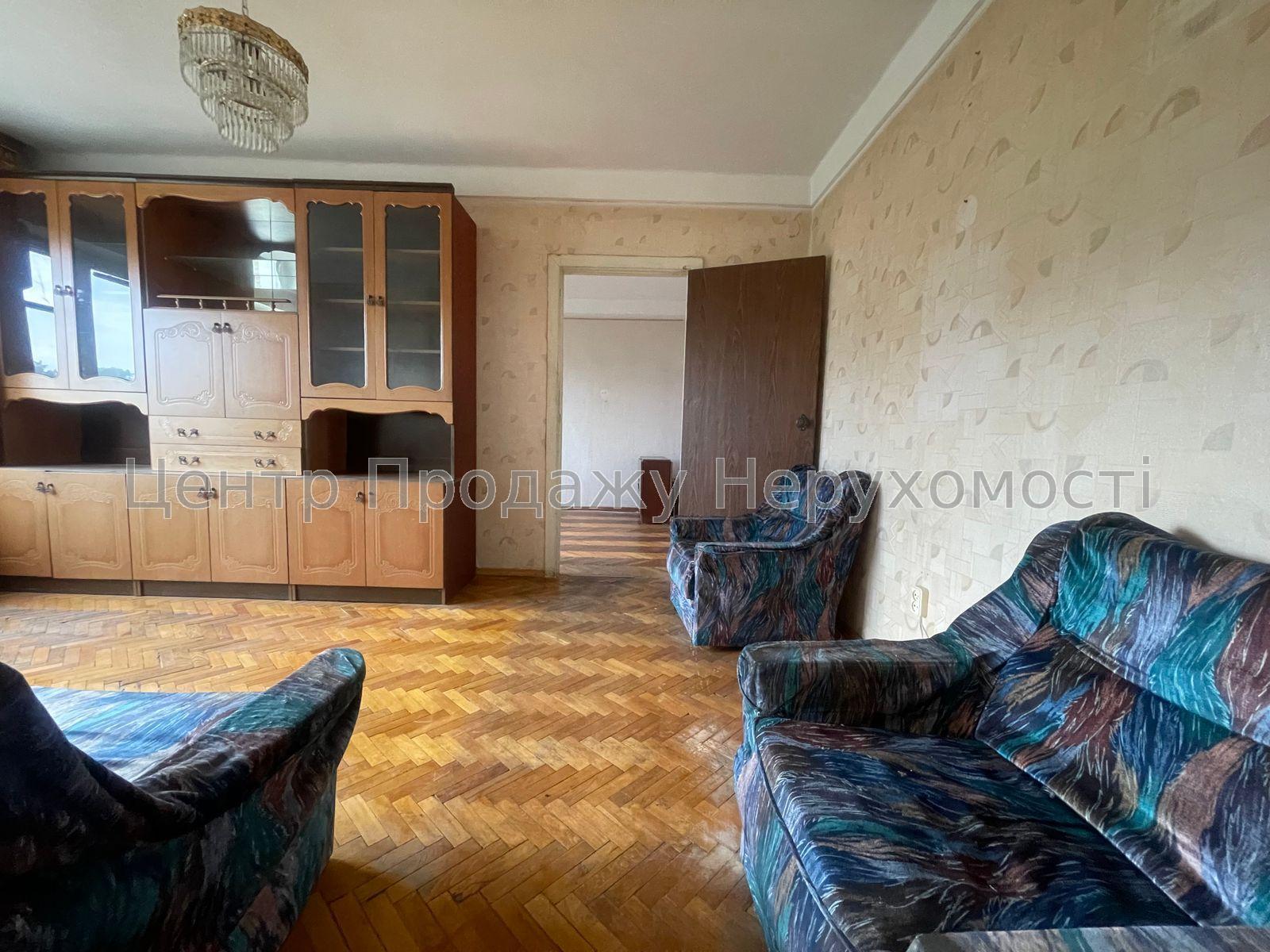 Фото Продам 2-к.квартиру з видом на парк, до метро 15 хв.пішки3